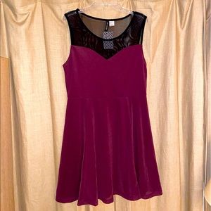Brand New H&M Burgundy Sleeveless Dress Size M